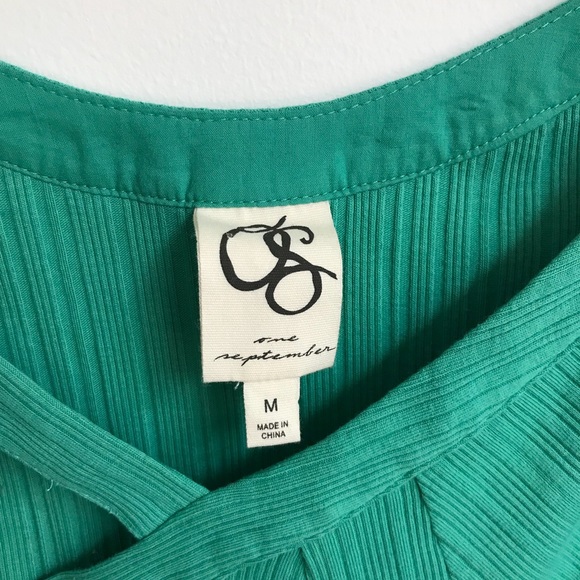 ONE SEPTEMBER Green Ribbed Strappy Tank Sz M - Picture 4 of 5